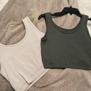 Aerie bundle! Double lined cropped tanks